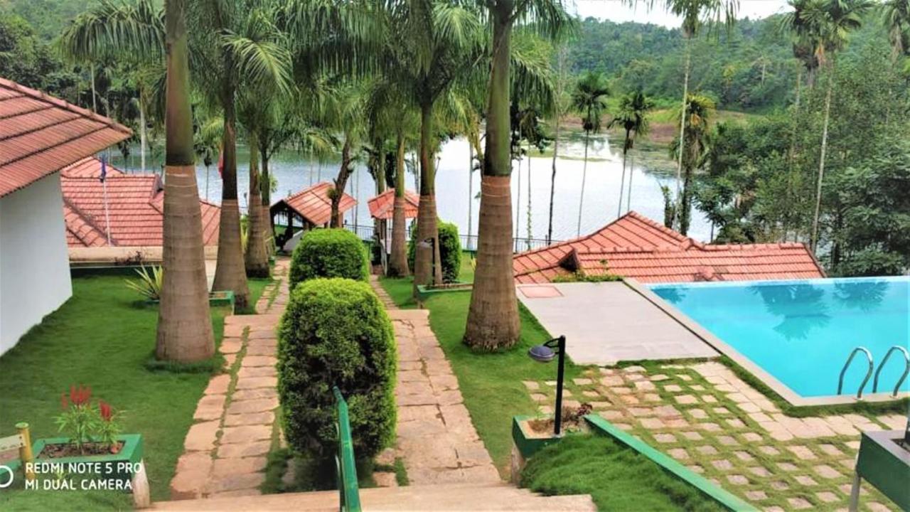 Wave Lakeview Resort & Spa By Citrine Wayanad Exterior photo